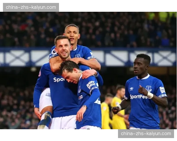 “数据前瞻：曼联vs埃弗顿，太妃糖已连续12次作客老特拉福德未尝胜绩”